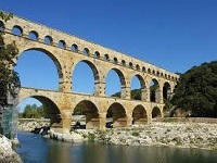 Idée sortie Tarascon enfants: Pont du Gard