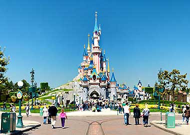 Idée sortie Creil enfants: Parc Disneyland Paris