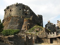 Idée sortie Ussel enfants: Ch�teau de Murol